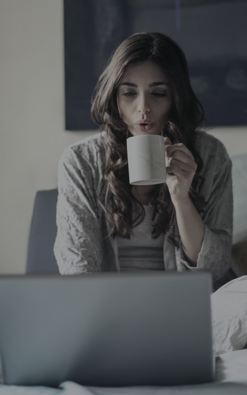 woman drinking coffee 